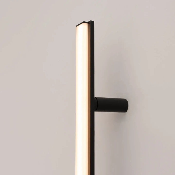 Applique murale lagom 120 noir avec design minimaliste et excellente finition fournissant une lumière led chaude