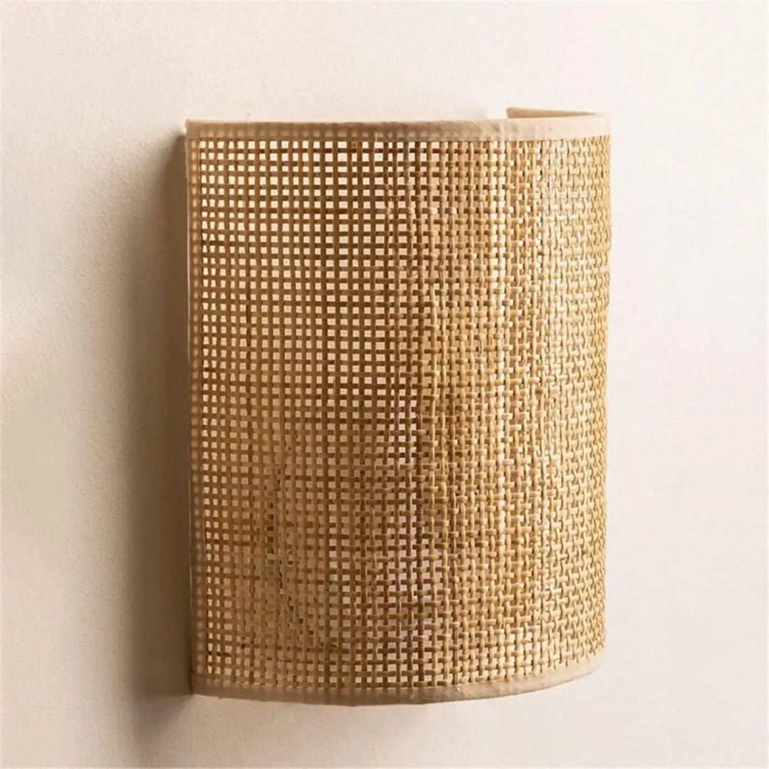 Applique murale en bambou courbé pour lumière zen et épurée