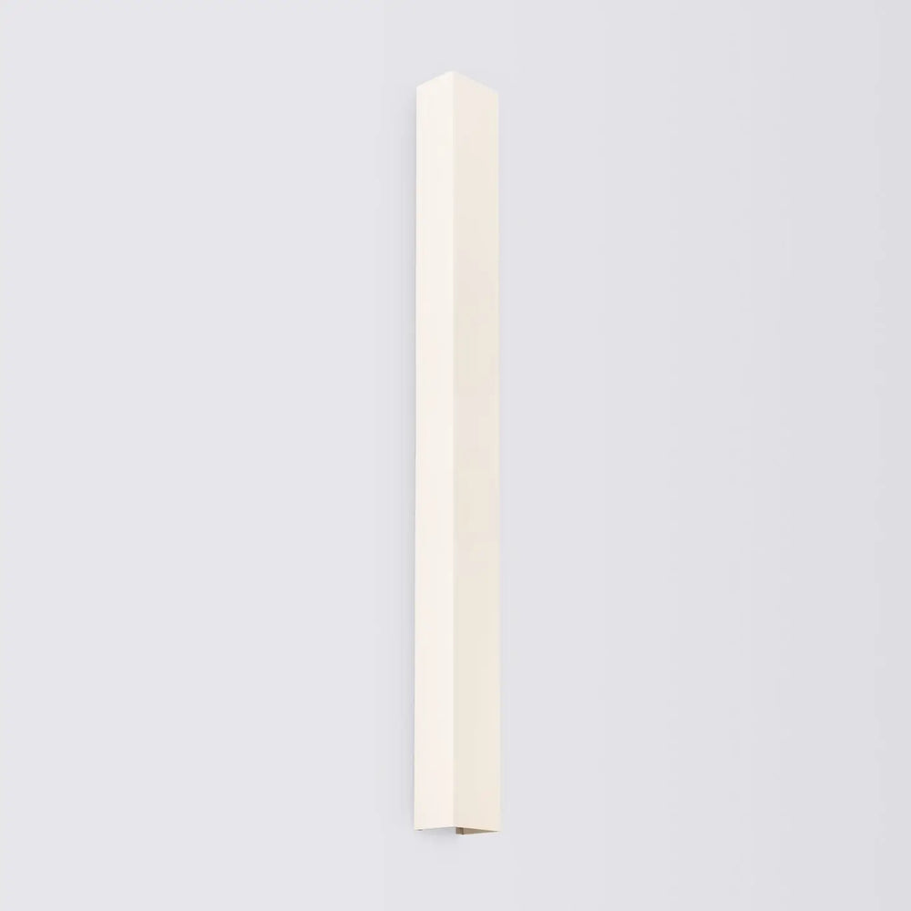 Applique murale freya 90 beige compose d’appliques murales minimalistes en cinq coloris finition mate elegante