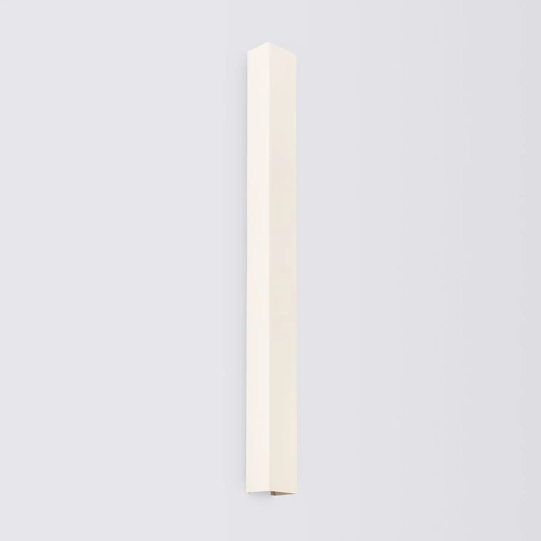 Applique murale freya 90 beige compose d’appliques murales minimalistes en cinq coloris finition mate elegante