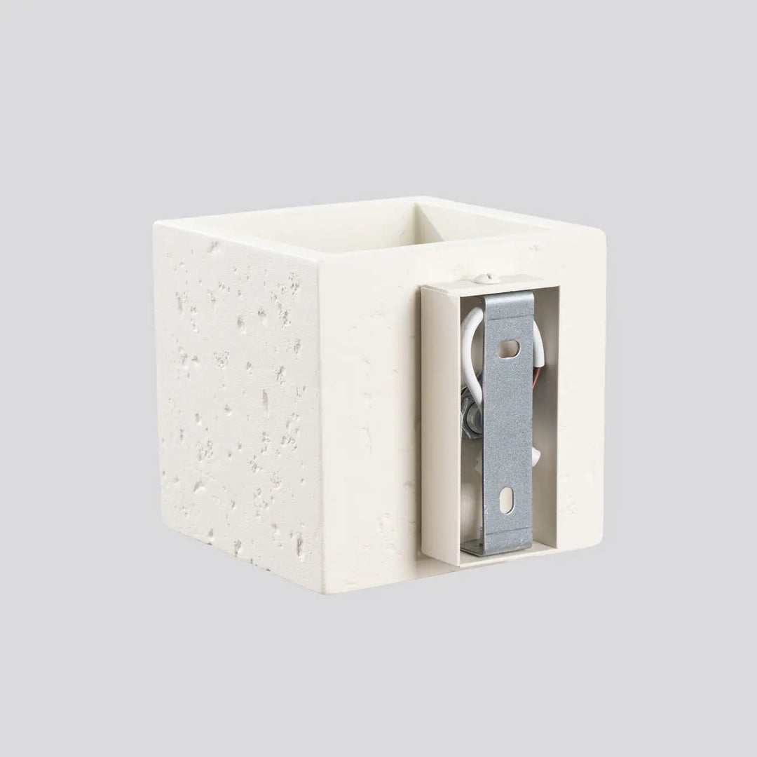 Applique murale design contemporain quad béton beige avec finition texturée et support métallique mural en forme originale