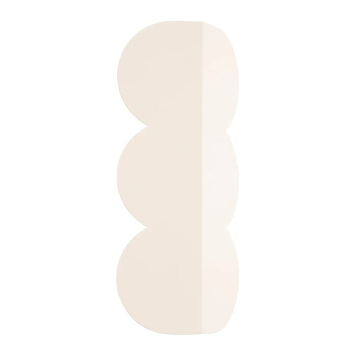 Applique murale beige biscuit à trois niveaux avec forme ondulée caractéristique et caractère distinctif des luminaires biscuit allient