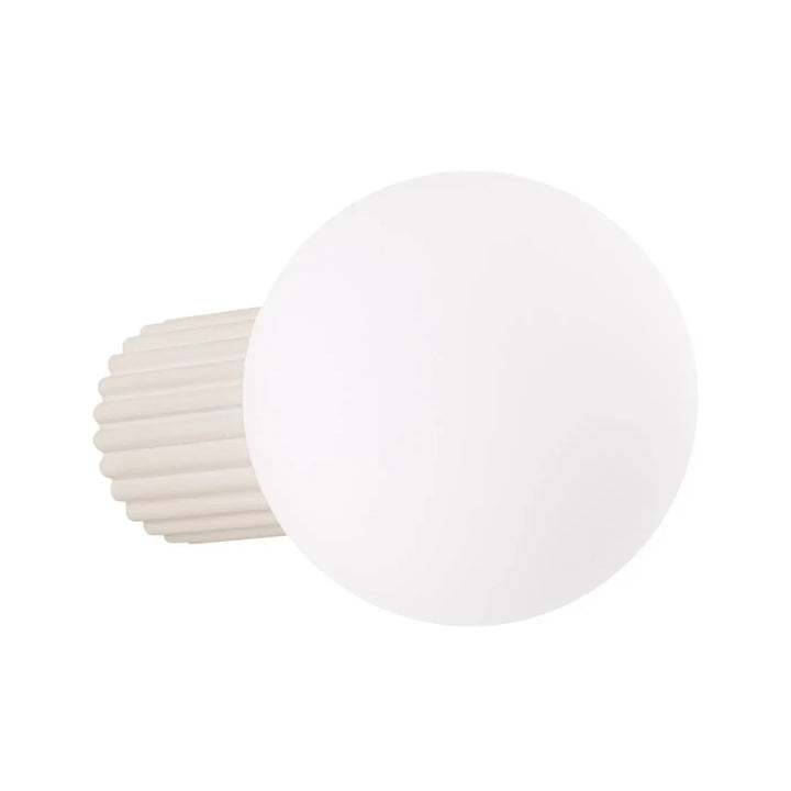 Applique murale halo beige avec bouton en céramique blanche mate sphère laiteuse pour bureau décorative