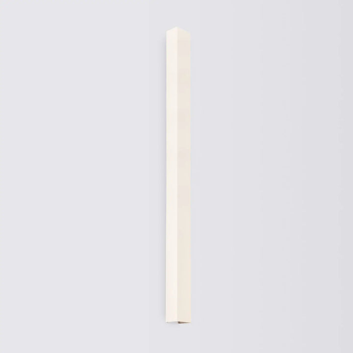 Applique murale freya 120 beige compose d’appliques murales minimalistes en led blanc avec design rectangulaire slim