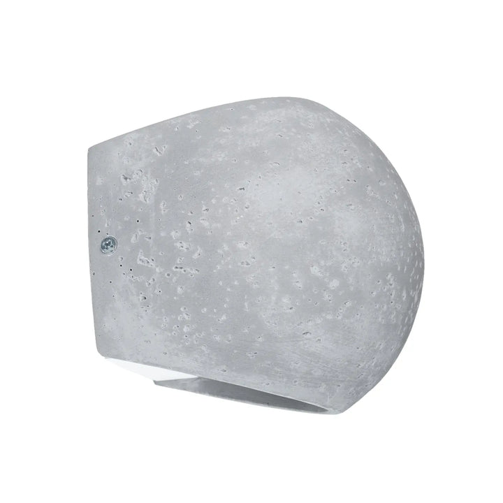 Applique globe murale en béton gris avec design moderne et charme brut pour un style industriel contemporain