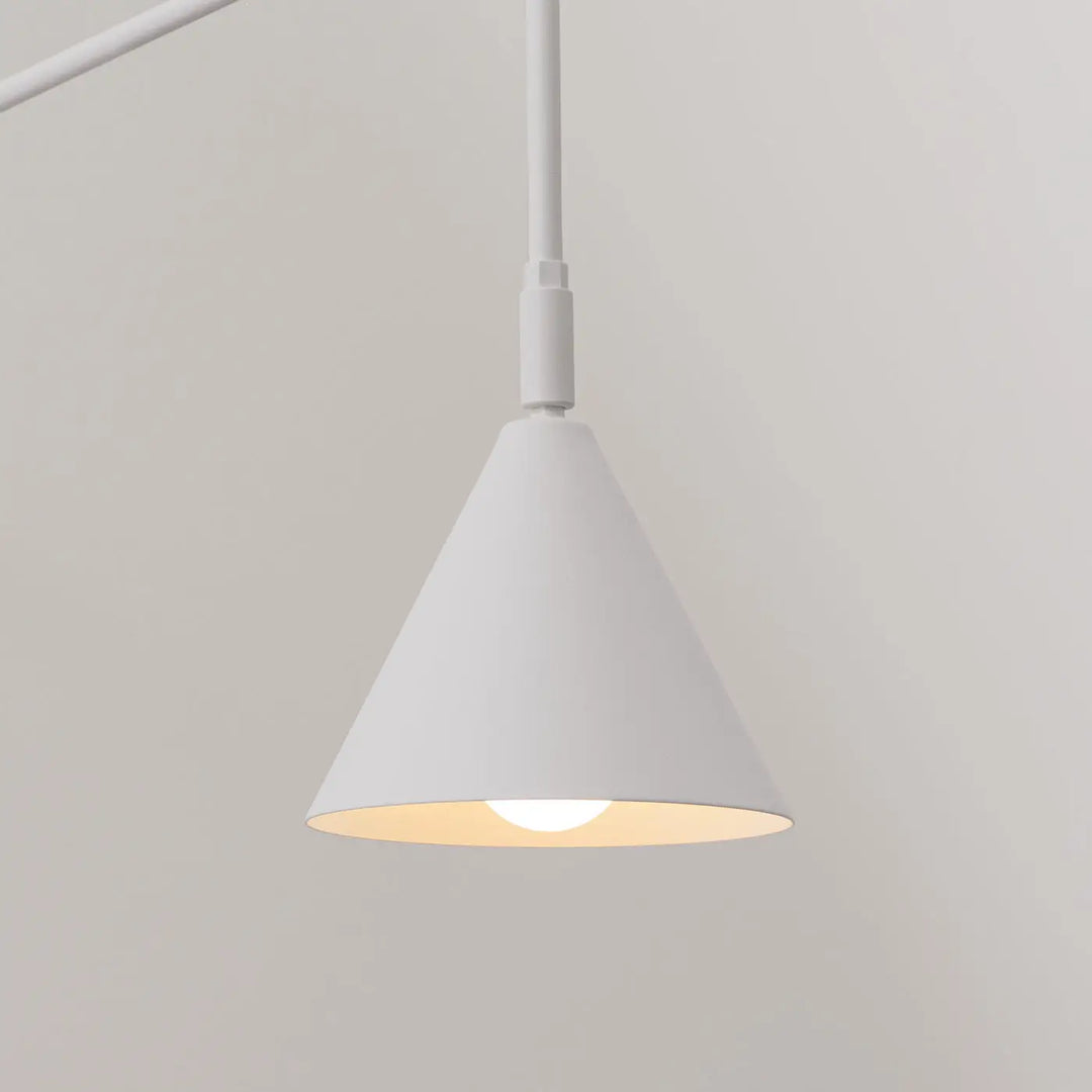 Applique murale nox blanc forme exceptionnellement légère avec abat-jour géométrique et lumière intérieure chaude