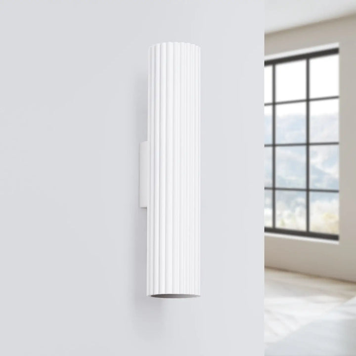 Applique murale karbon 30 blanc en céramique avec design minimaliste et ampoules gu10 interchangeables