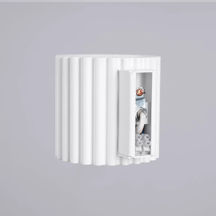 Applique murale aura blanc en forme unique inspirée avec compartiment interne visible pour câblage électrique