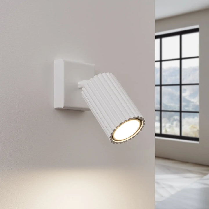 Applique murale Karbon blanc avec design minimaliste et ampoules gu10 interchangeables plafond plafonnier Karbon allie