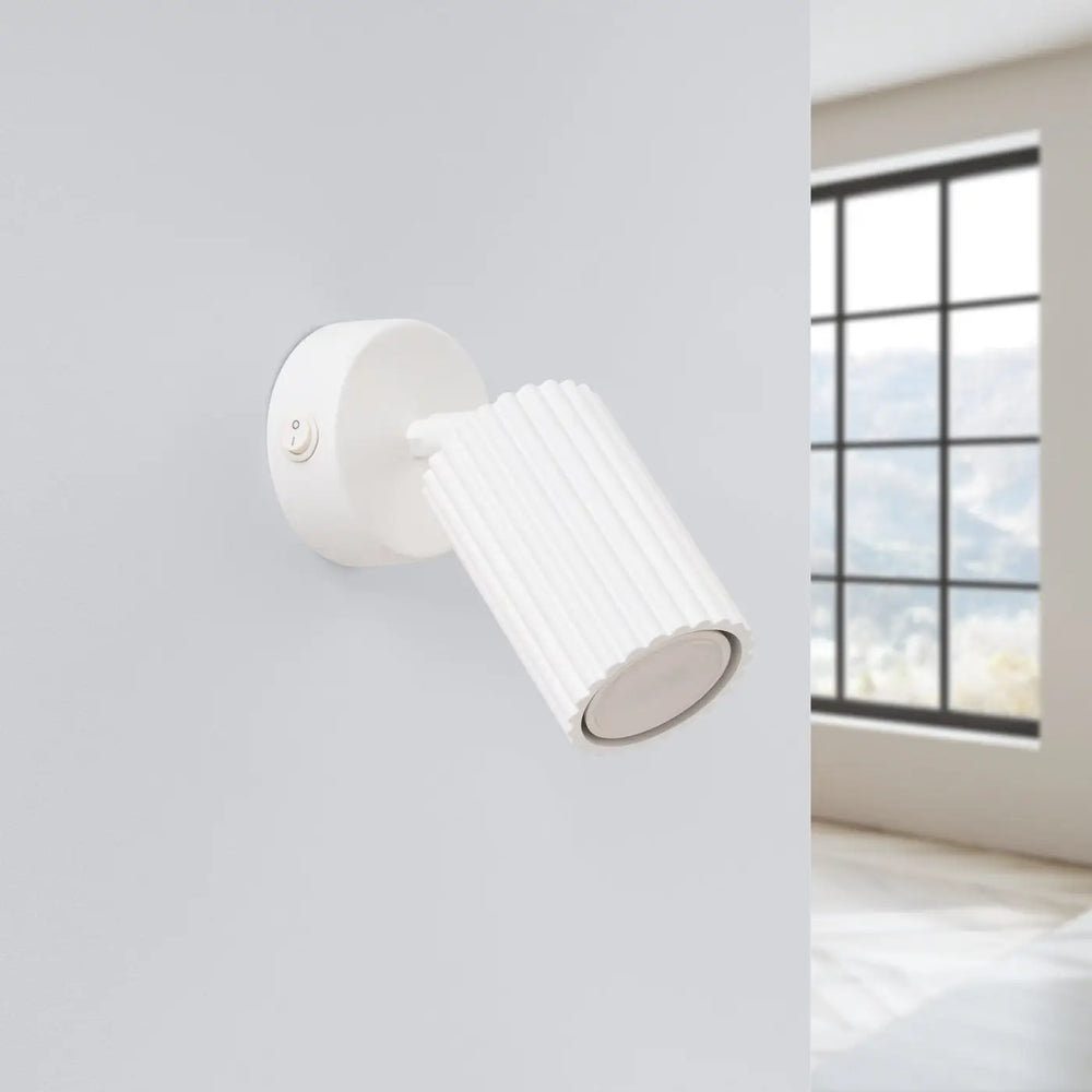 Applique murale avec interrupteur karbon blanc avec design minimaliste et ampoules gu10 interchangeables plafonnier karbon allie