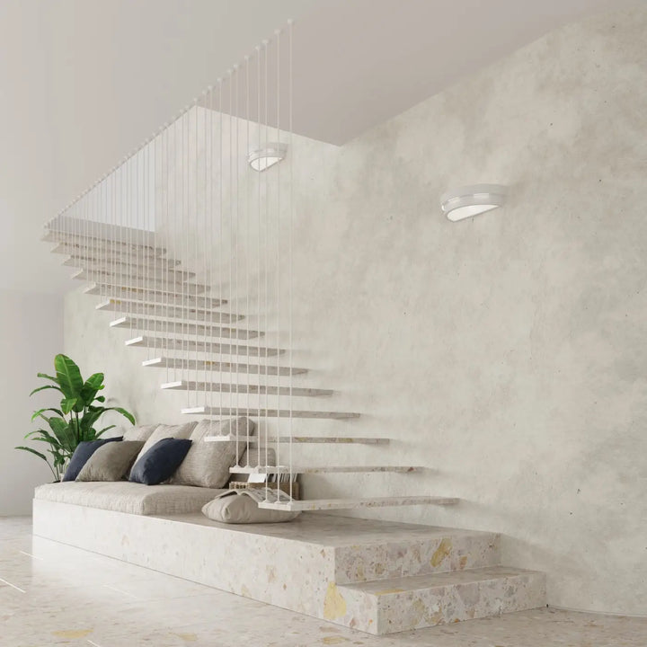 Applique murale helios en céramique avec cadre moderne et design minimaliste inspiré des lampes helios inhabituelles