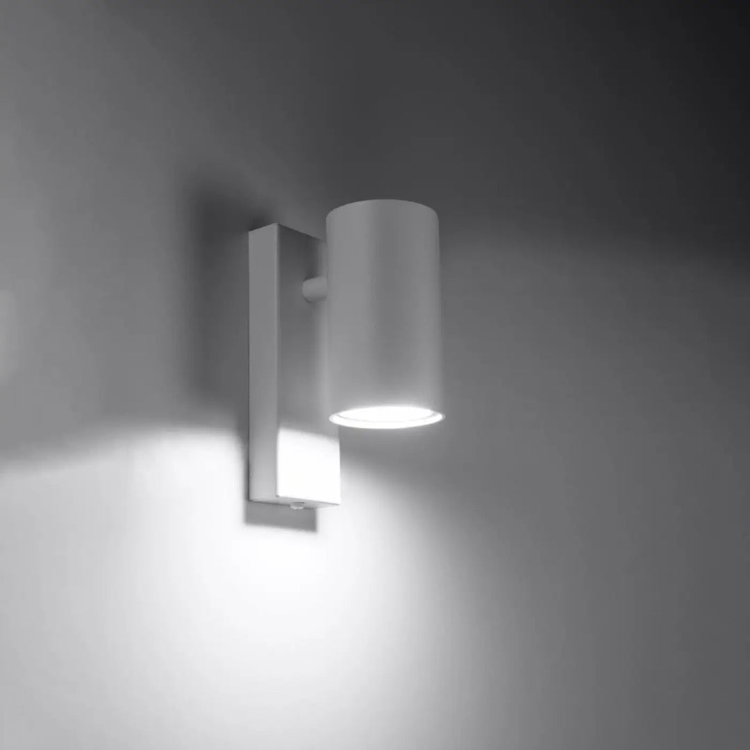 Applique murale utti blanc cylindre moderne avec forme discrète et design minimaliste pour intérieur contemporain