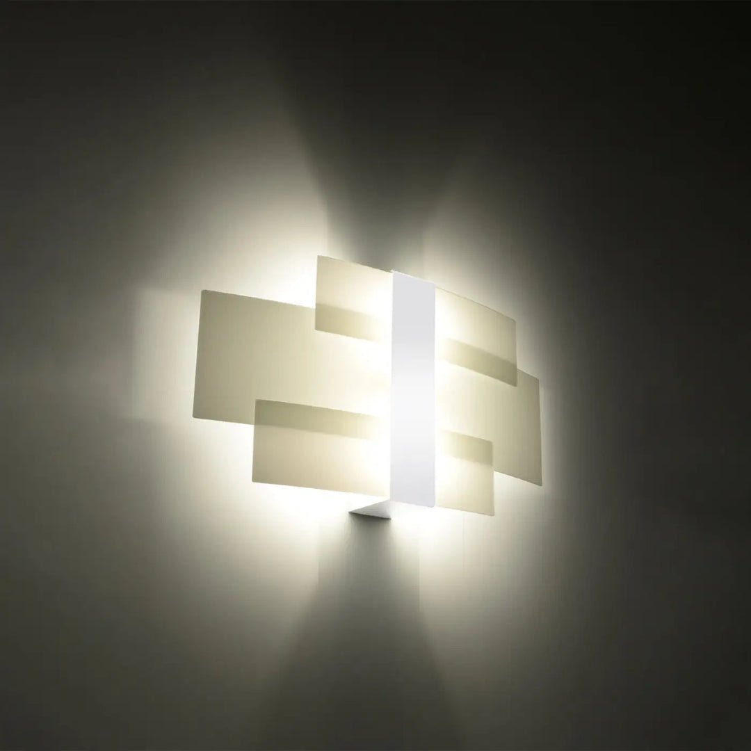 Applique murale celia blanc met magnifiquement verre blanc met avec un design intemporel et lumière diffuse chaude