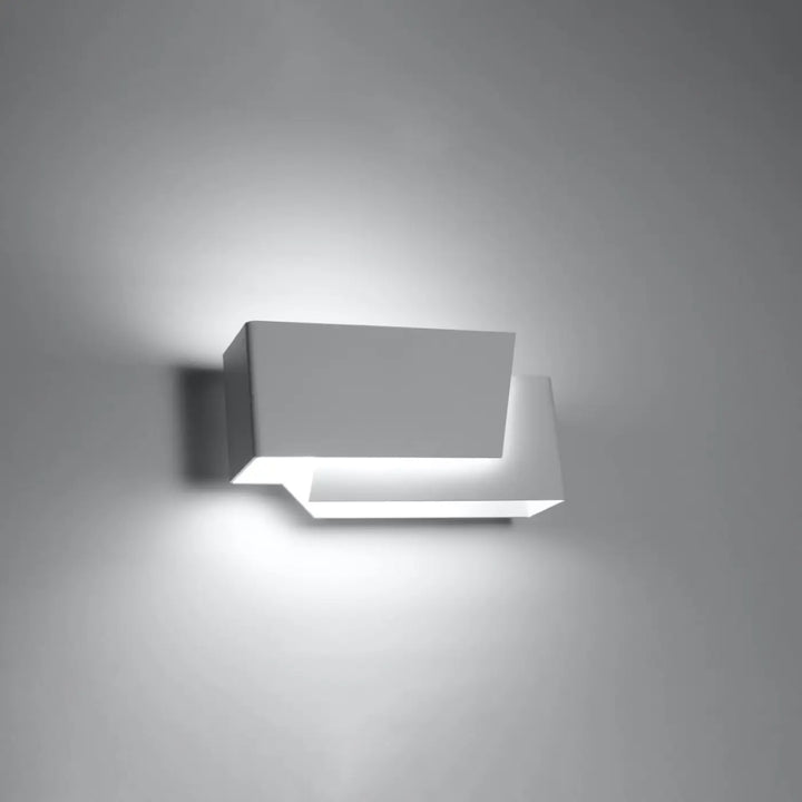 Applique murale piegare blanche rectangulaire moderne avec éclairage led intégré pour une solution minimaliste et atmosphère chaleureuse