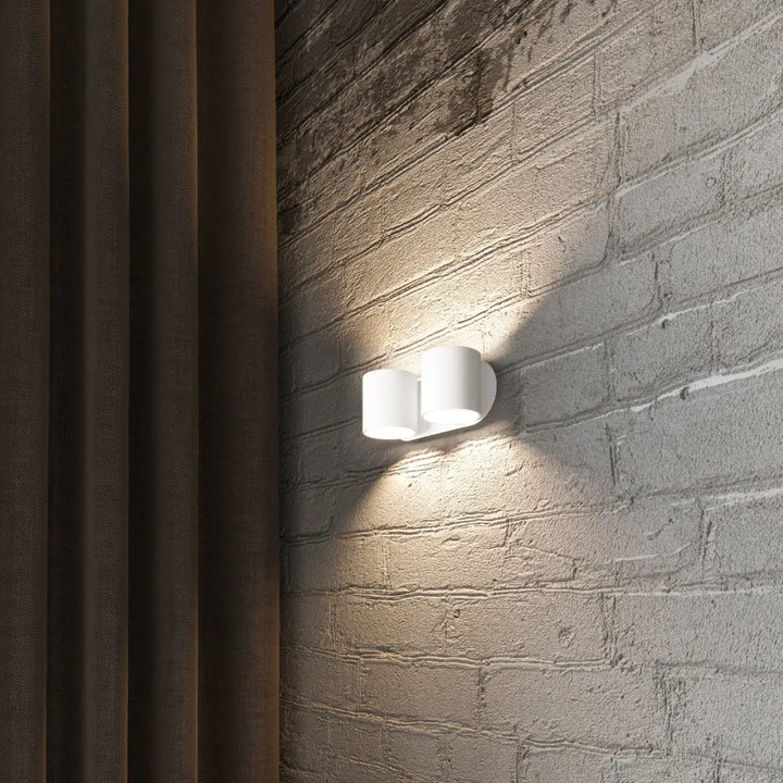 Kinkiet orbis deux luminaires cylindriques blancs en bois naturel pour éclairage mural élégant