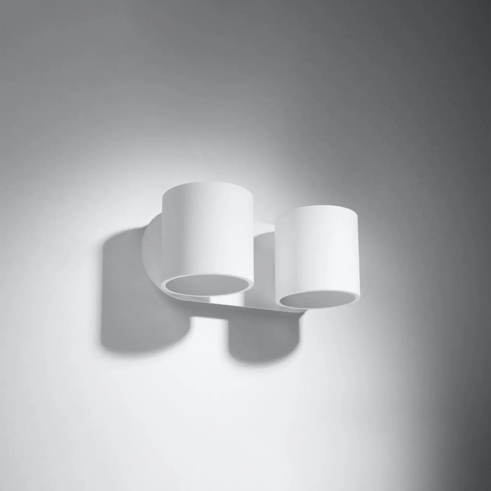 Kinkiet orbis applique murale blanc avec deux cylindres modernes et fixtures minimalistes en bois naturel