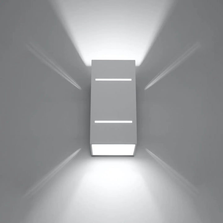 Applique blocco blanche minimaliste avec perforation linéaire et spectacle lumineux à deux bandes led horizontales
