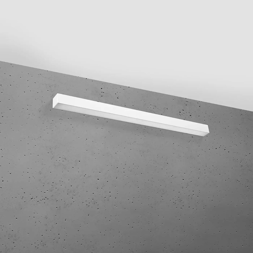 Applique murale pinne 90 4000k blanc led rectangulaire sur mur gris avec paramètres d’éclairage optimisés collection pinne