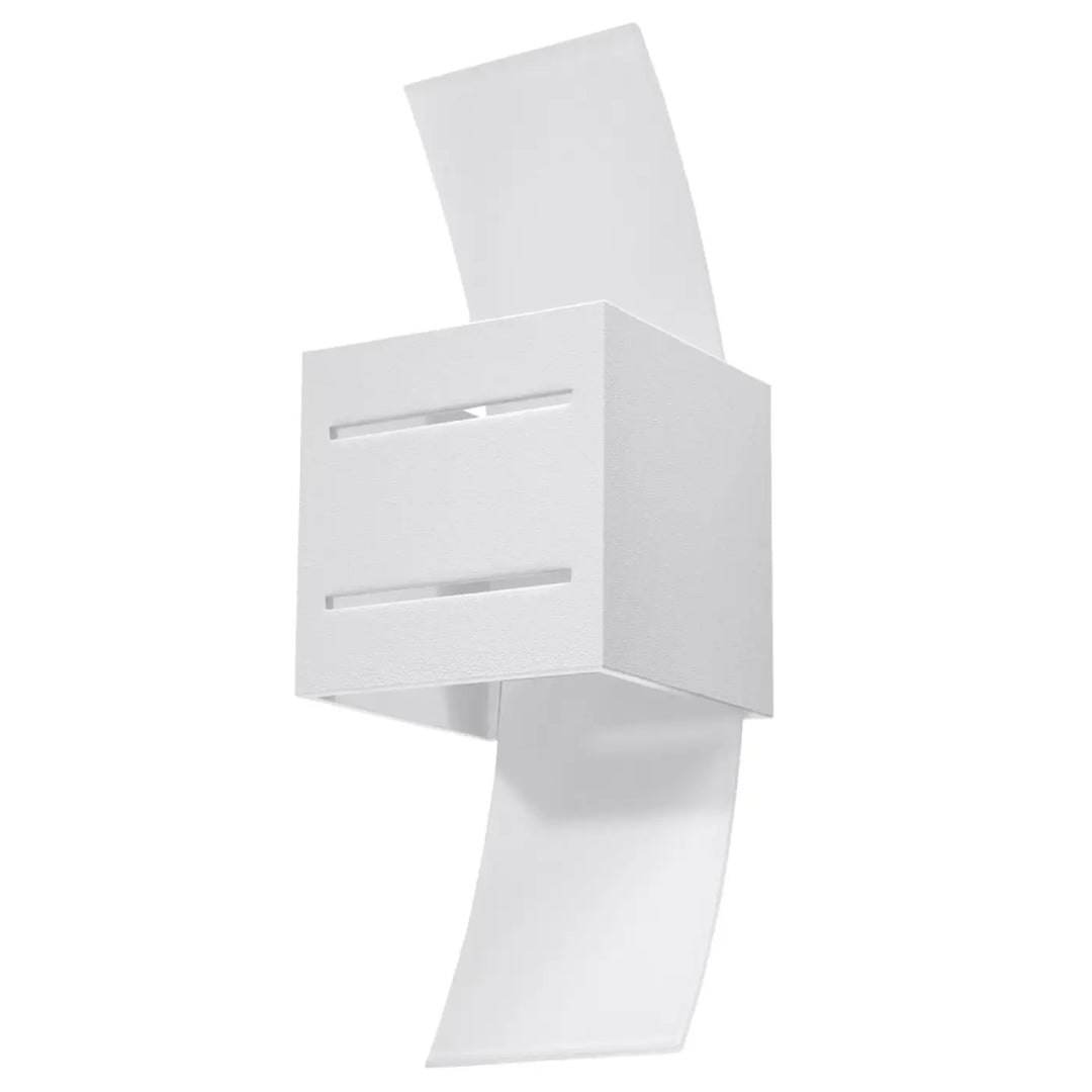 Applique murale moderne loreto blanc avec design cube géométrique et panneaux courbés pour spectacle lumineux élégant