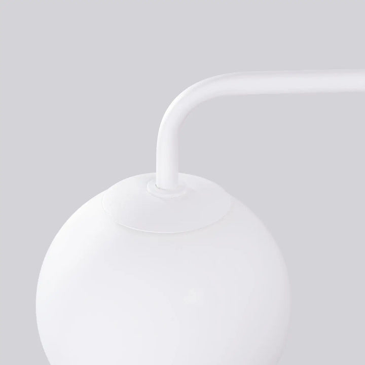Applique murale astral 1 blanc avec lampe astral sphérique en édition minimaliste de la collection astral