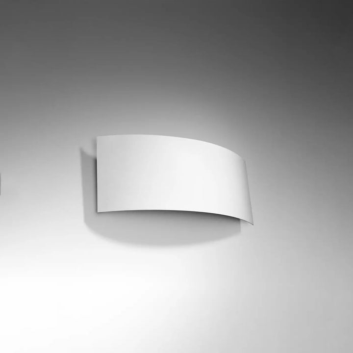 Applique murale magnus blanc avec design original et forme courbée minimaliste pour une applique intemporelle