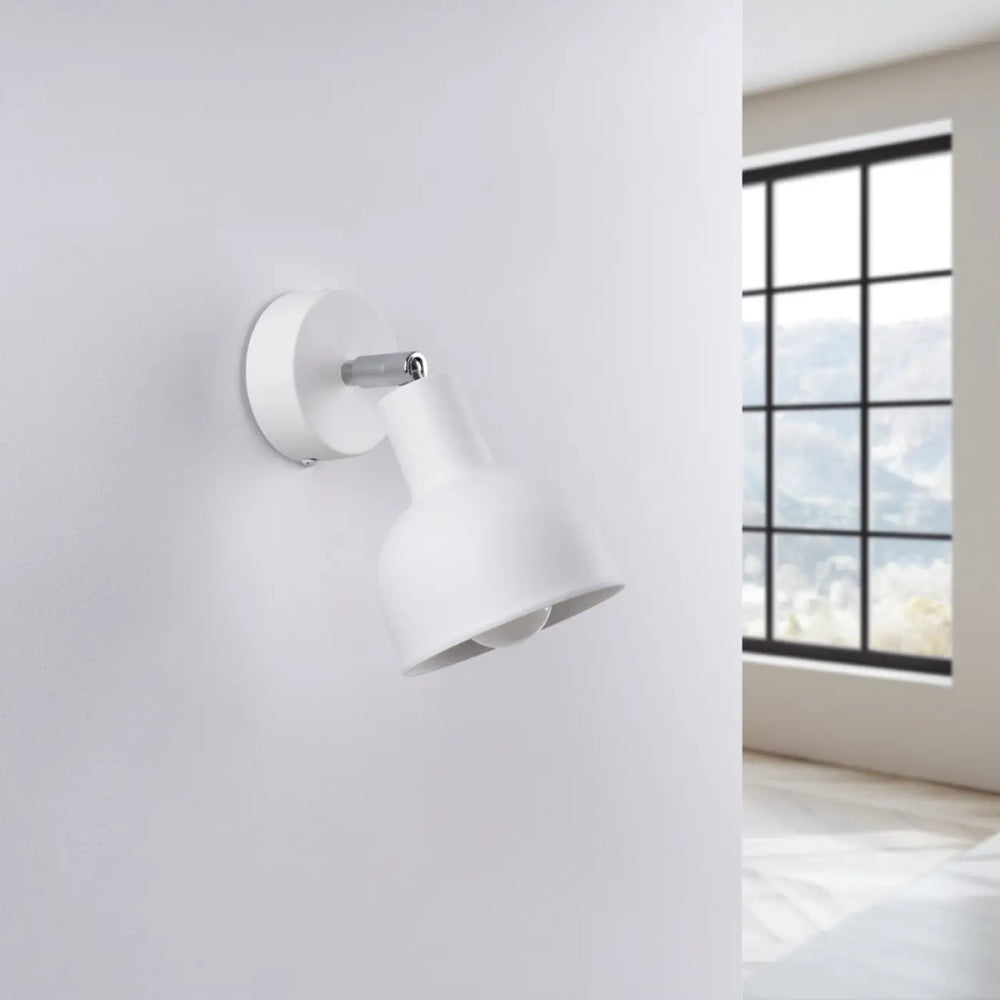 Applique murale lampe elba blanc avec design minimalisme combiné et bras de réglage chrome aux éléments subtils