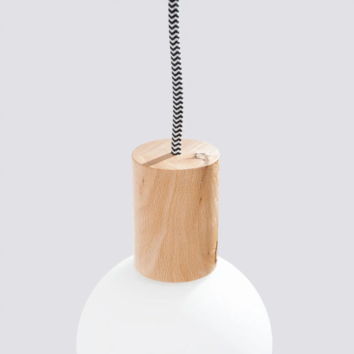 Applique murale nibmi g9 design minimaliste avec bois naturel et verre blanc pour atmosphère chaleureuse