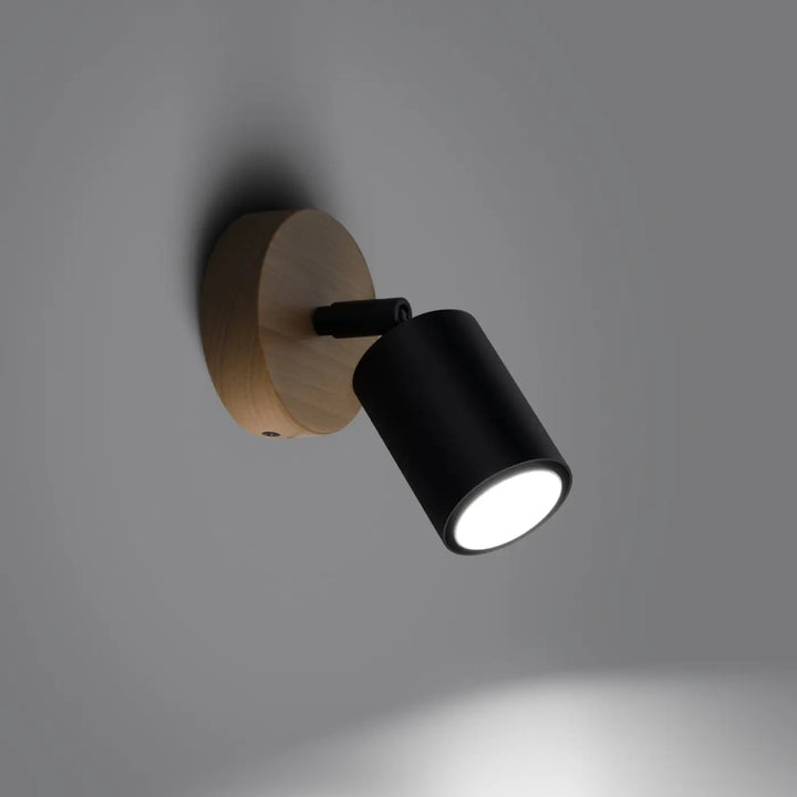 Applique murale verdo noir avec spot cylindrique noir et base circulaire en bois naturel design moderne plafonnier verdo