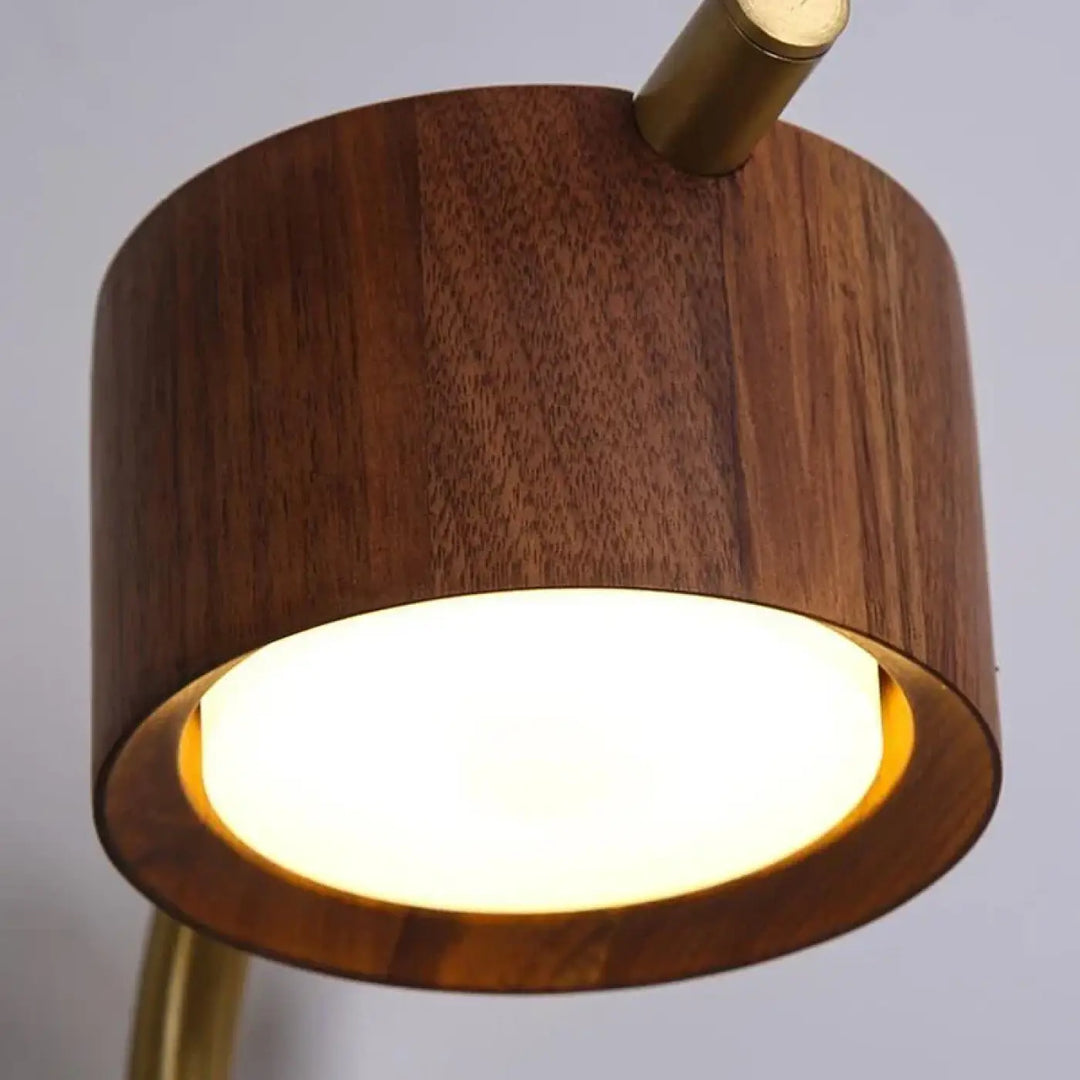 Applique murale en bois moderne avec une tête orientable à LED

