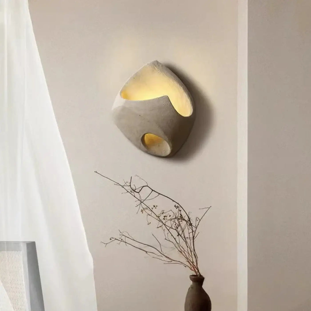 Applique murale cocon en pierre beige

