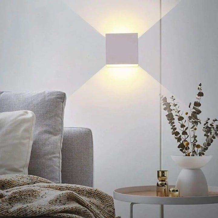 Applique Murale Cube Aluminium Design Faisceau Lumineux