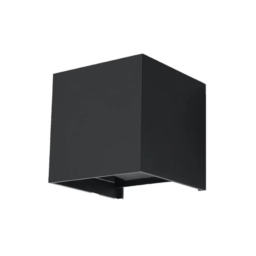 Applique murale led ip54 luca noire effet lumineux minimaliste en cube carré avec finition mate pour extérieur