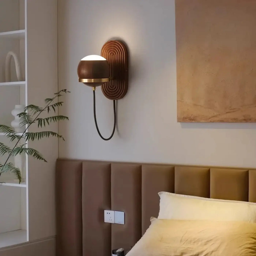 Applique murale design en bois de noyer moderne marron chic