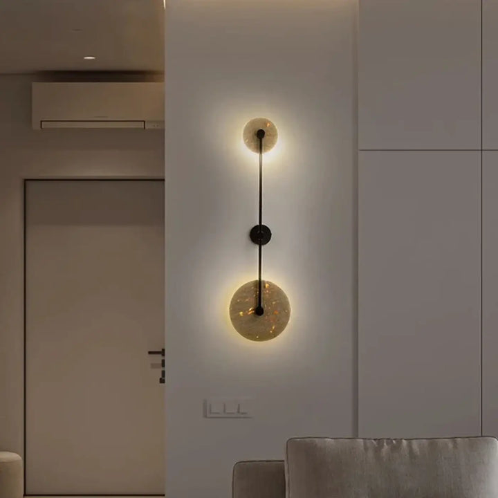 Applique murale design moderne double lumière dorée élégante