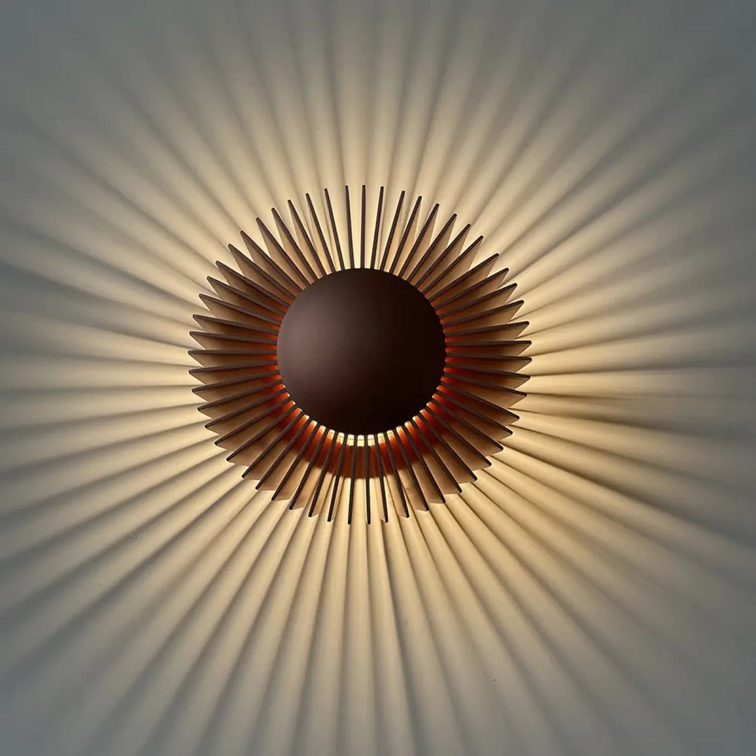 Applique Murale Design Soleil Avec Disque Central Noir

