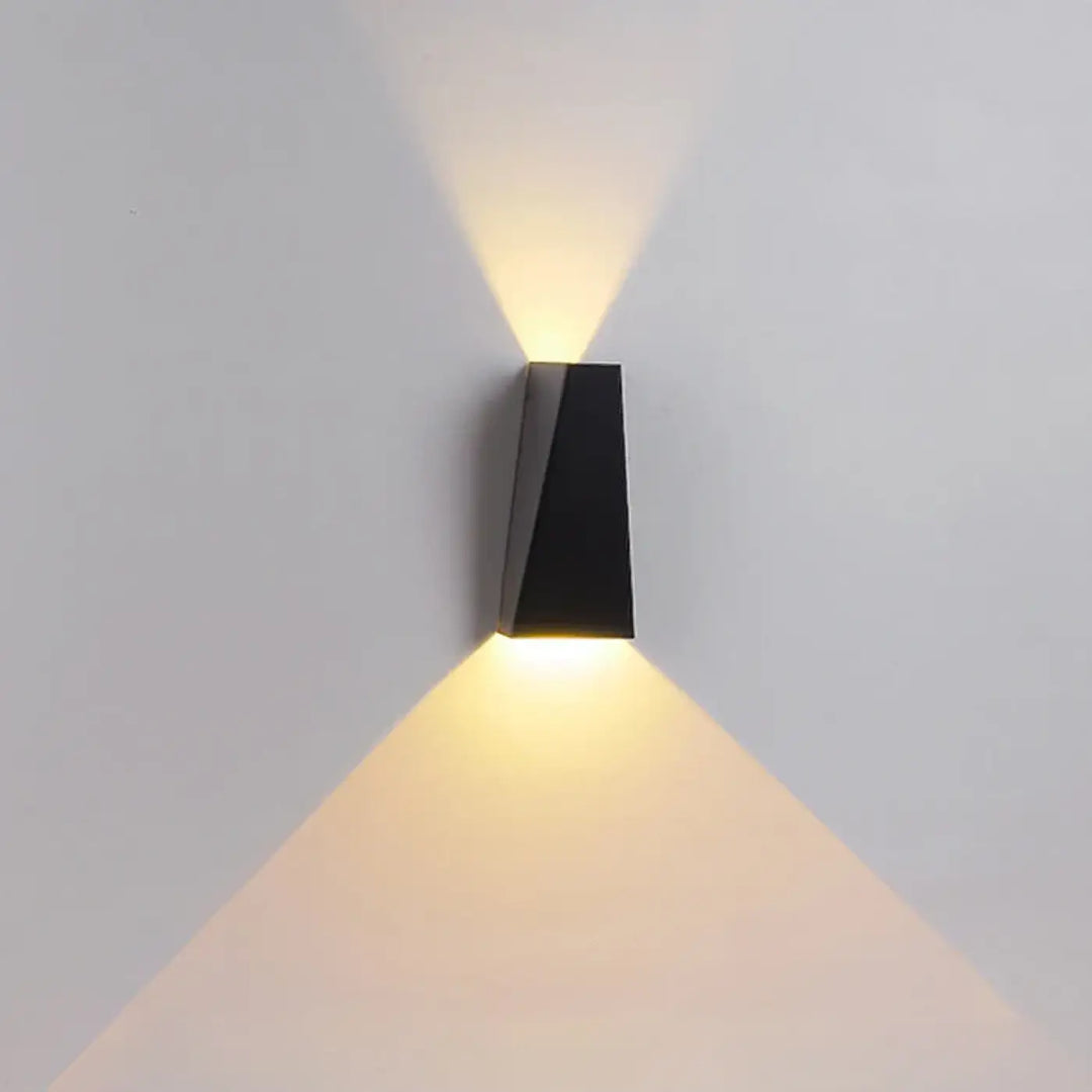 Applique murale design triangle design intemporel