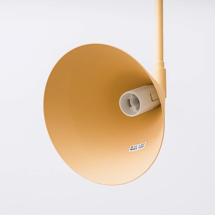 Applique murale nox forme exceptionnellement légère en beige avec abat-jour géométrique et socket e14 led