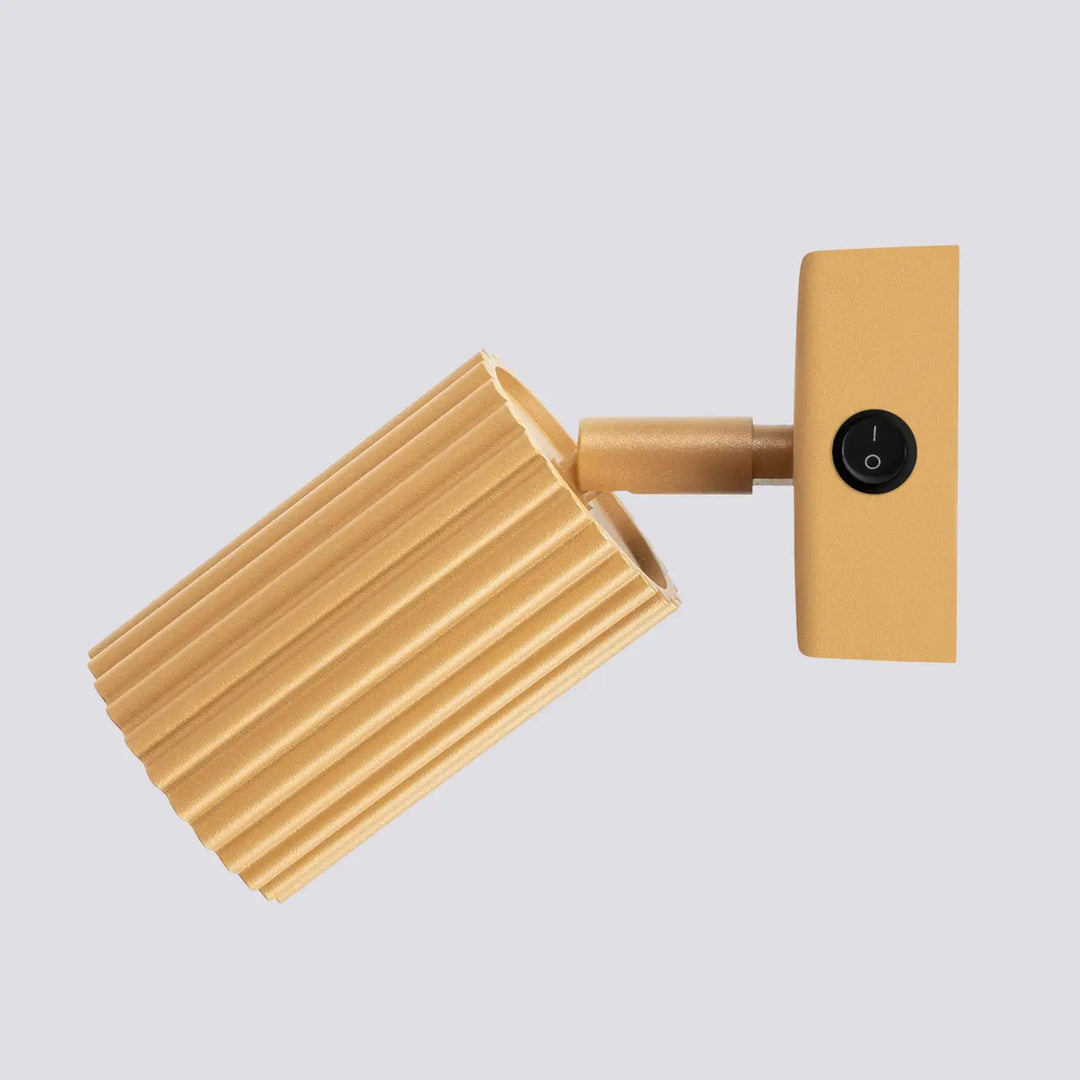 Applique murale karbón avec interrupteur noir, design minimaliste et plafonnier karbon allie tan à ampoules gu10 interchangeables