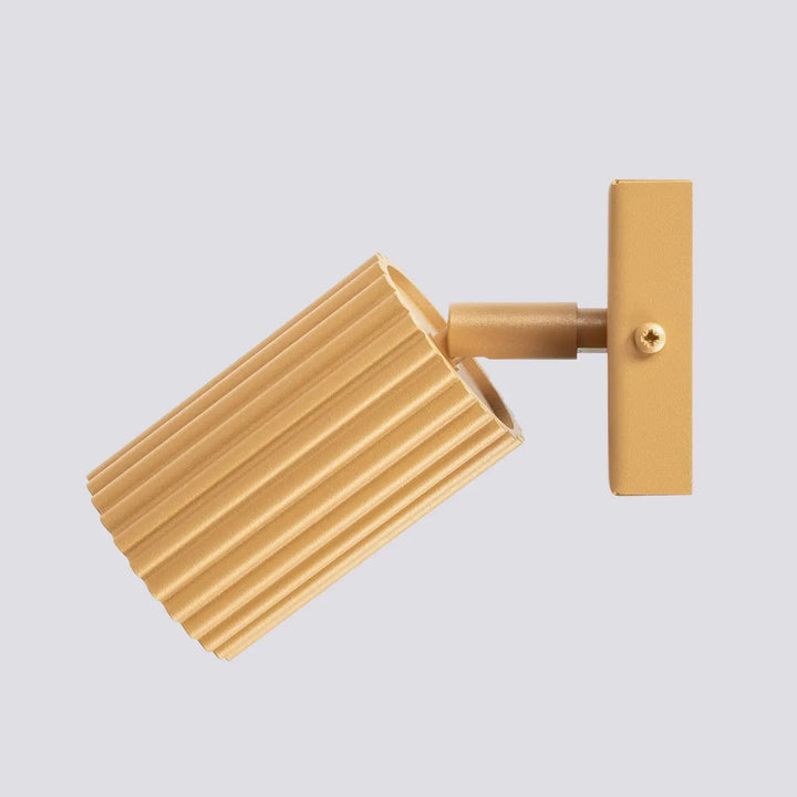 Applique murale karbon dorée avec plafonnier karbon allie et ampoules gu10 interchangeables design minimaliste