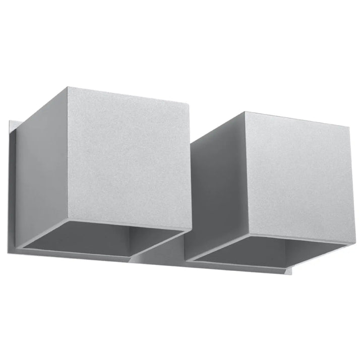 Applique murale kinkiet quad gris avec deux cubes modernes en bois naturel et finition mate argentée