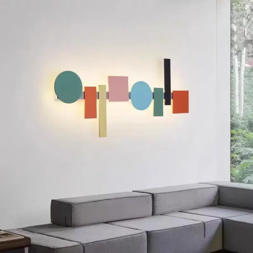 Applique murale géomatrique avec des carrés, ronds et rectangles


