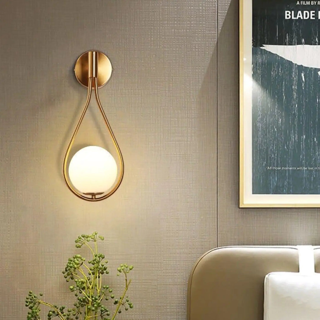 Applique Murale Goutte d’Eau Aluminium Design Fluide