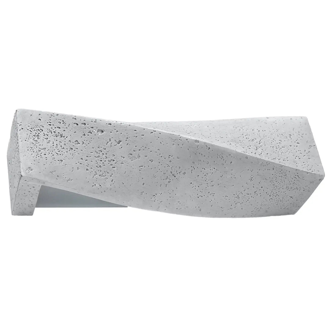 Applique murale sigma en béton durable gris avec un design torsadé et forme simple pour un éclairage élégant