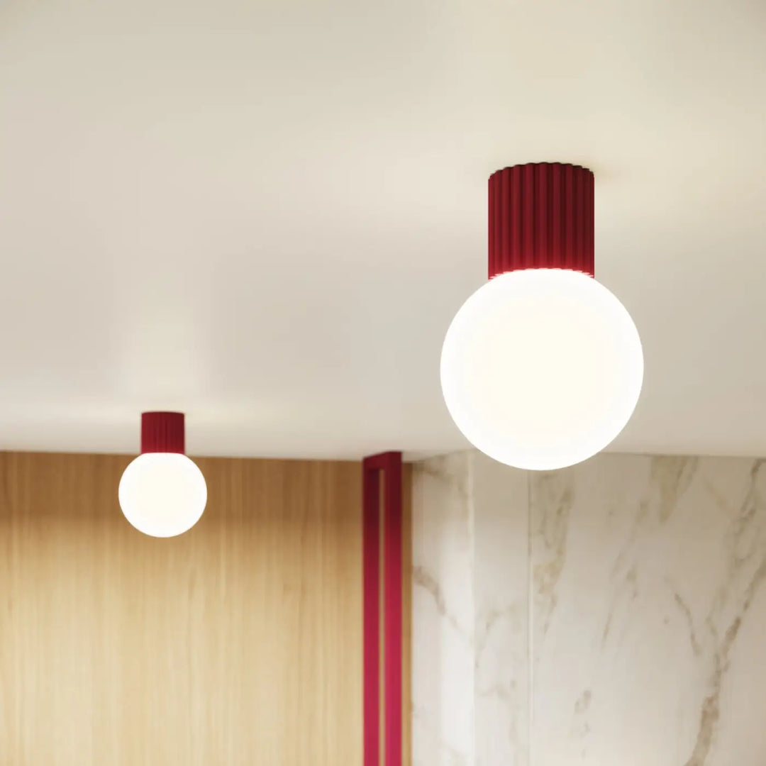 Applique murale halo bordeaux avec corps cylindrique rouge et sphère laiteuse pour bureau décorative lampe halo