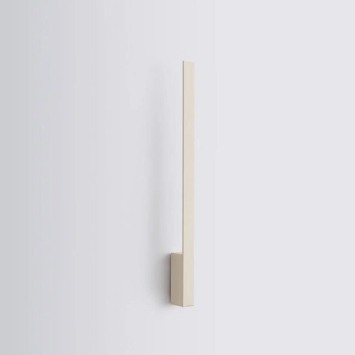 Applique murale lahti 70 beige avec module led intégré et boîtier allongé design moderne minimaliste