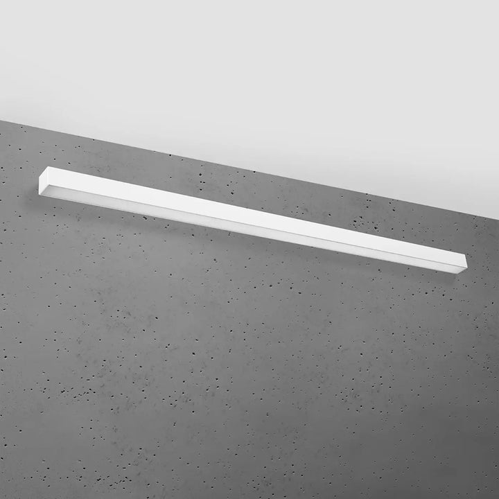 Applique murale pinne 150 blanche avec module led encastrée en beton pour paramètres d’éclairage optimaux