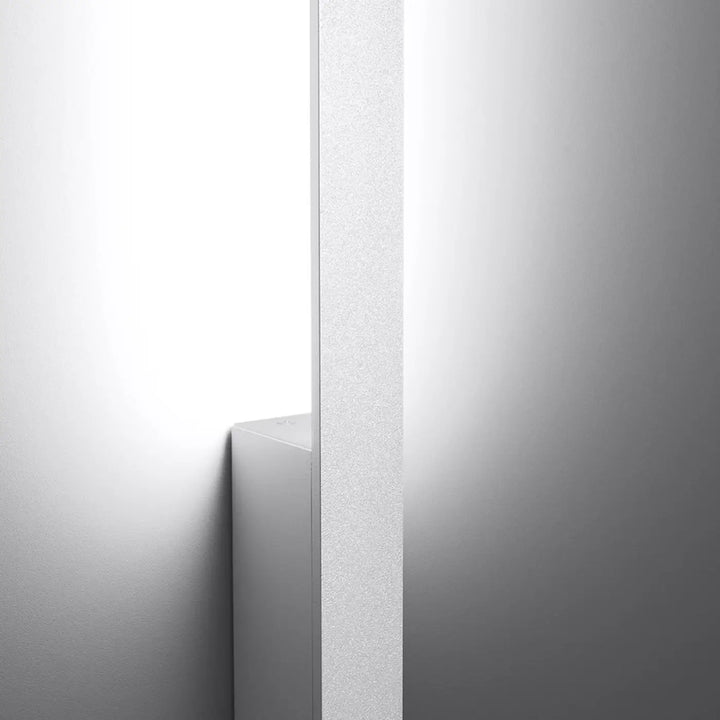 Applique murale lahti s 4000k blanche avec boîtier étroit et module led au design rectangulaire moderne