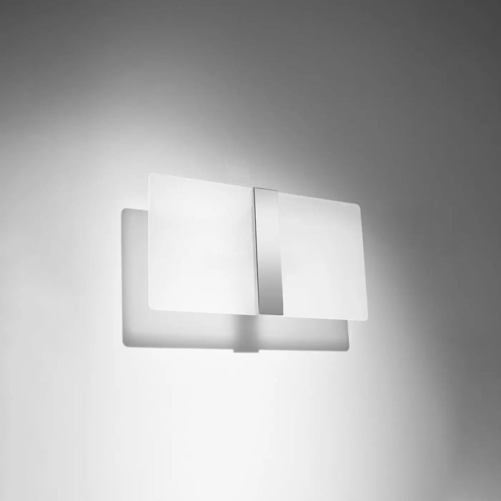 Applique murale azalia design intemporel avec verre blanc met et barre métallique élégante pour éclairage moderne