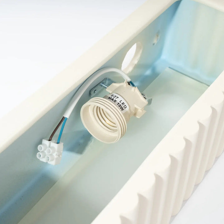 Dos de l’applique murale rigata en céramique blanc avec douille led e27 crème fonctionnalité élégante pour lampe cheminée rigata