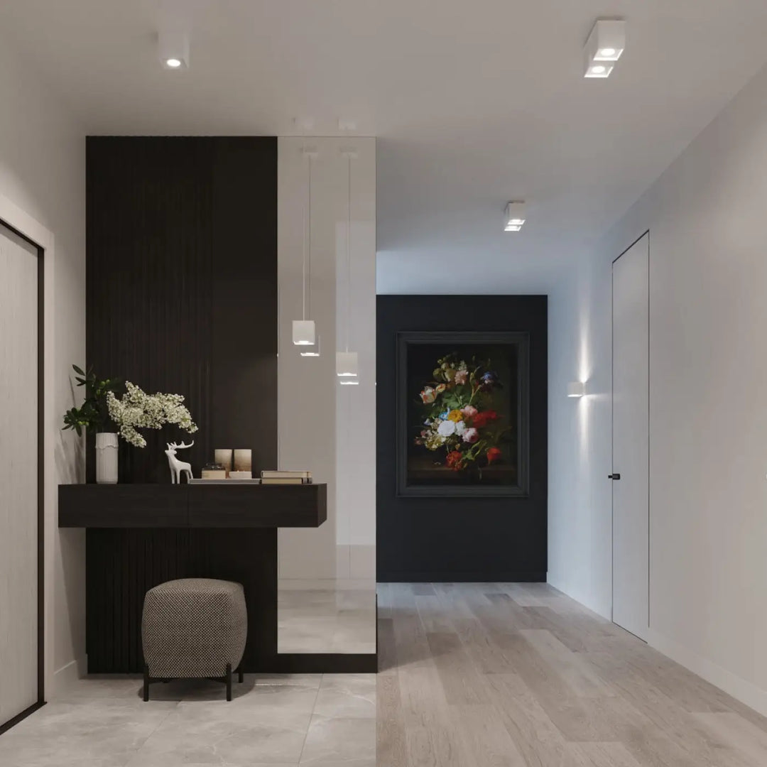 Applique murale quad 1 blanc avec cadre noir en bois naturel et motif floral suspendue sur mur sombre